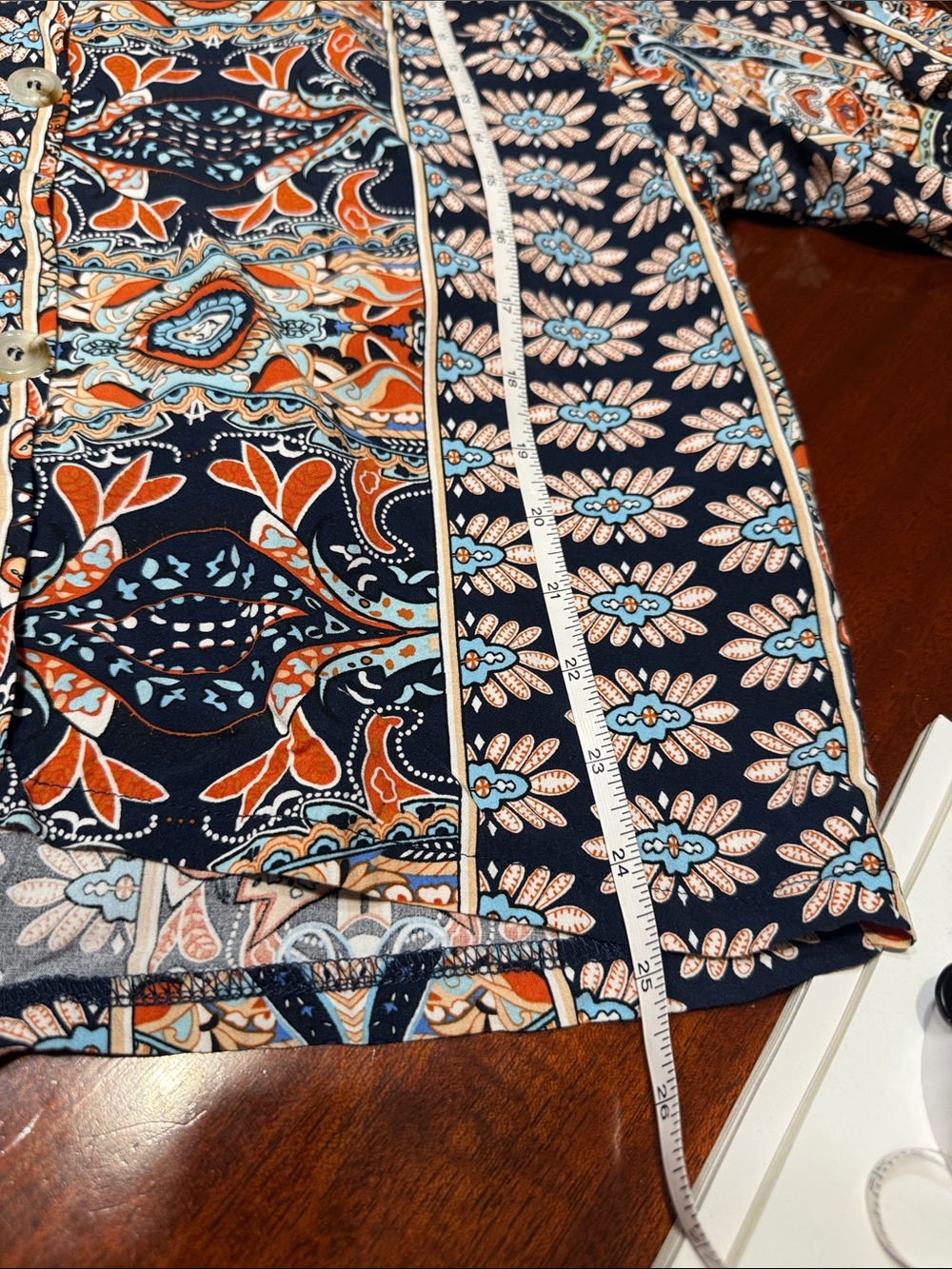 Patterned Blouse - Picture 6 of 6